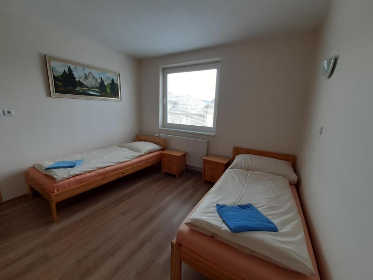 Turistická ubytovňa Spišské Tomášovce Esterno foto
