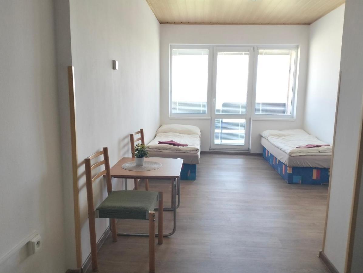 Turistická ubytovňa Spišské Tomášovce Esterno foto