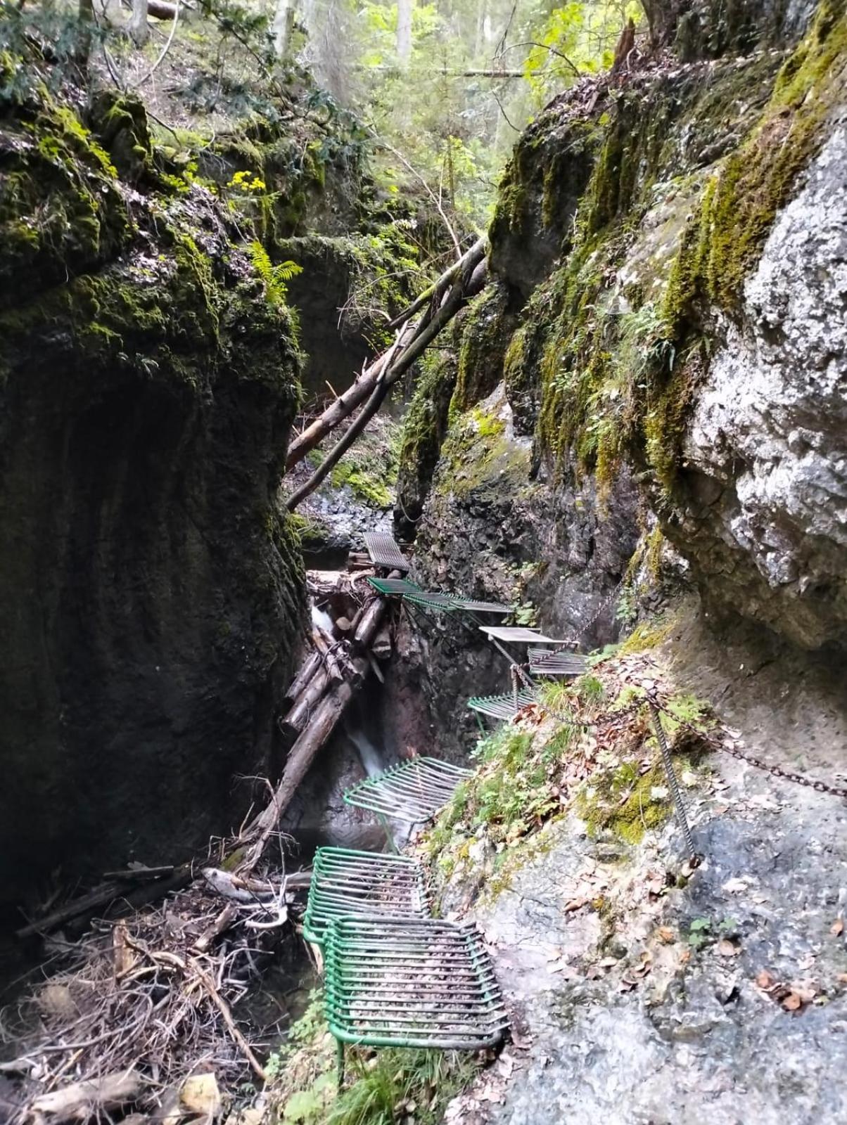 Turistická ubytovňa Spišské Tomášovce Esterno foto