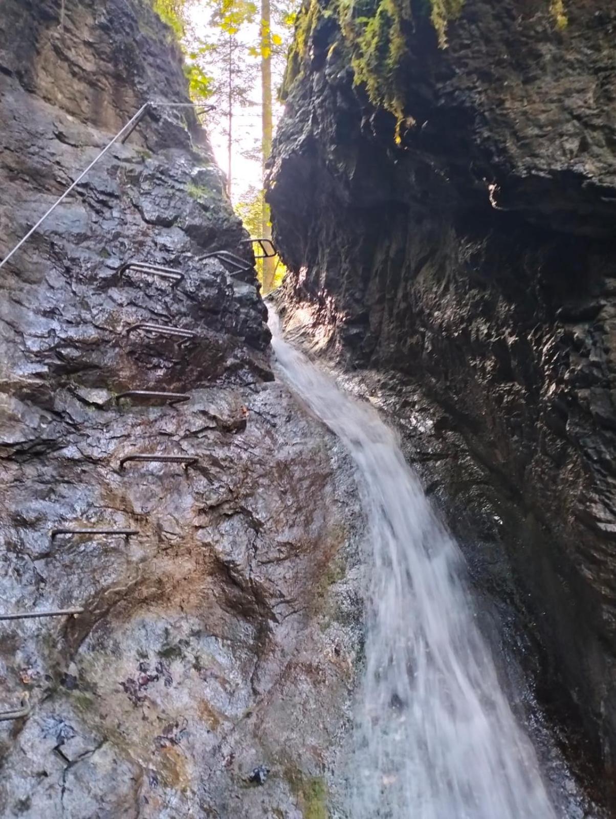 Turistická ubytovňa Spišské Tomášovce Esterno foto