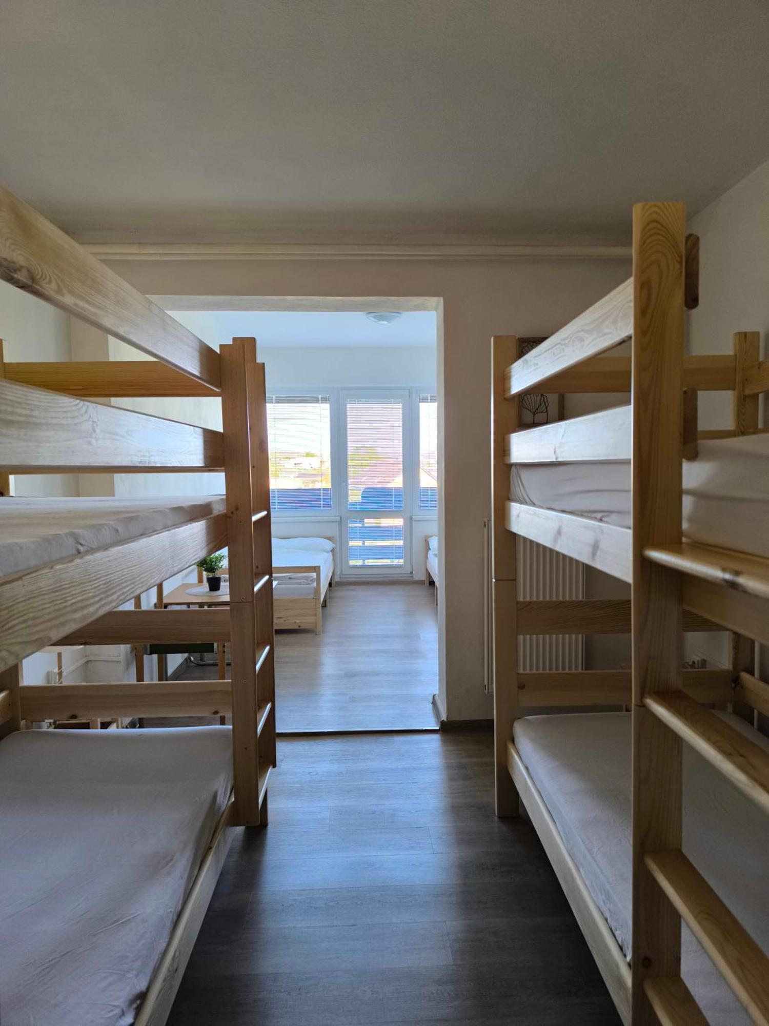 Turistická ubytovňa Spišské Tomášovce Esterno foto